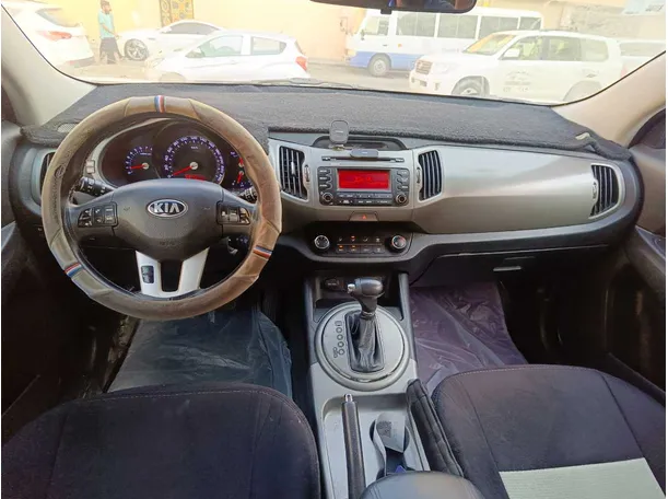 Car image 20