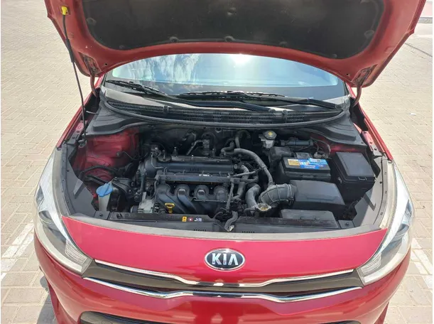 Car image 19