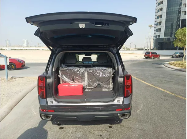 Car image 22