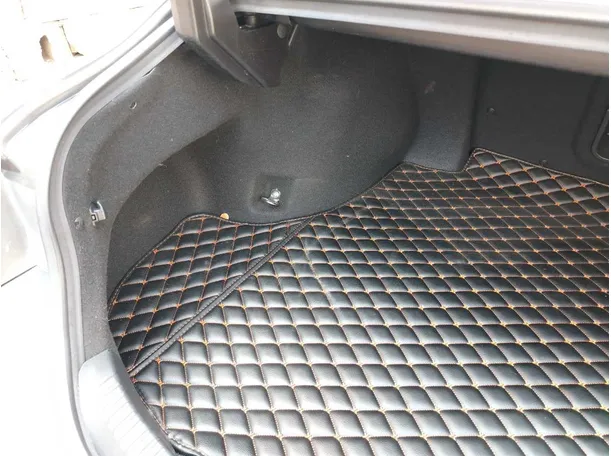 Car image 32