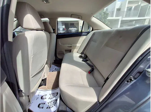 Car image 9