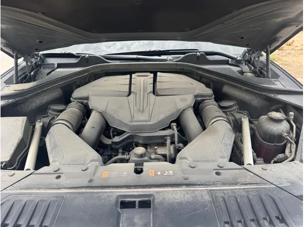 Car image 26