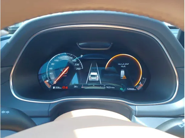 Car image 19