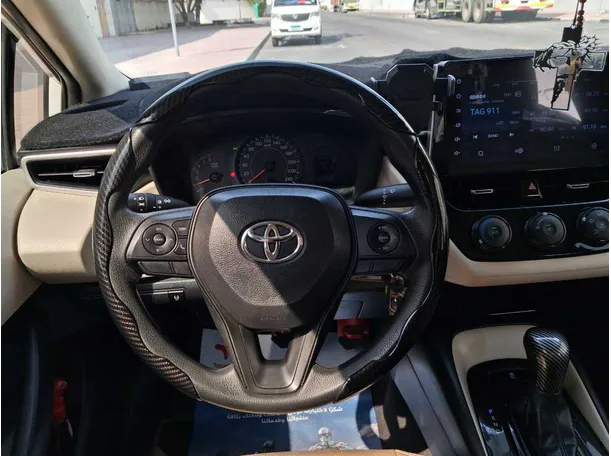 Car image 16