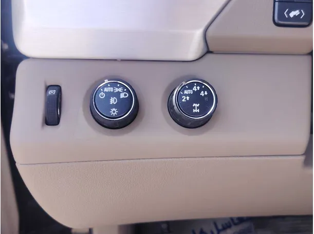 Car image 22