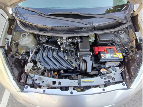 Car image 21