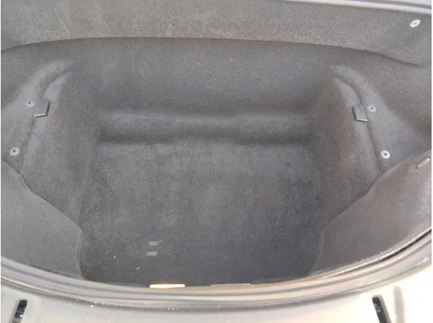 Car image 32