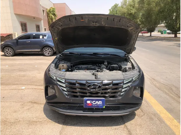 Car image 24
