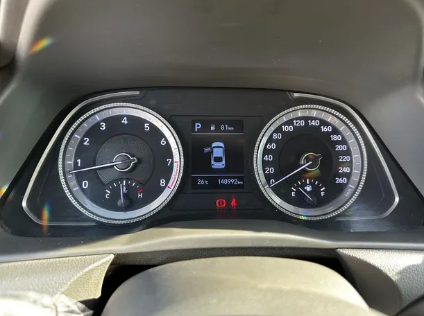 Car image 20