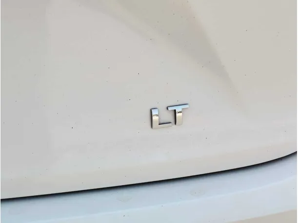 Car image 34