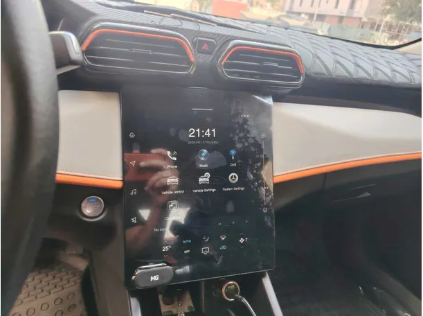 Car image 24