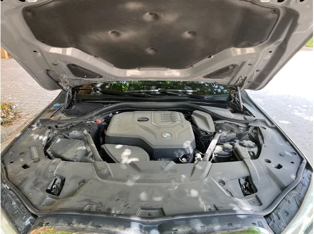 Car image 33