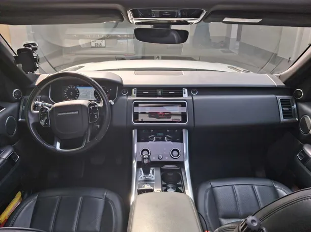 Car image 15