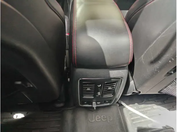 Car image 39