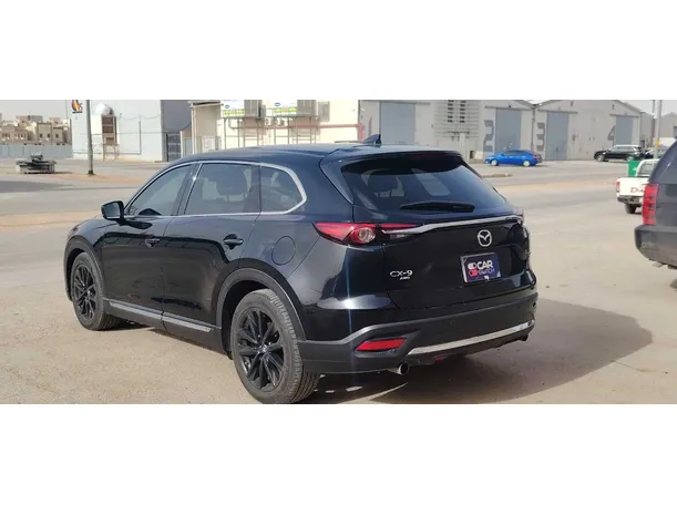 Car image 7