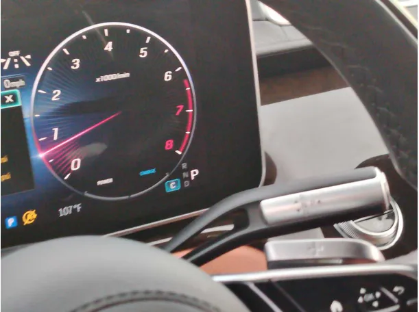 Car image 28