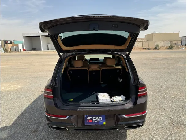 Car image 20