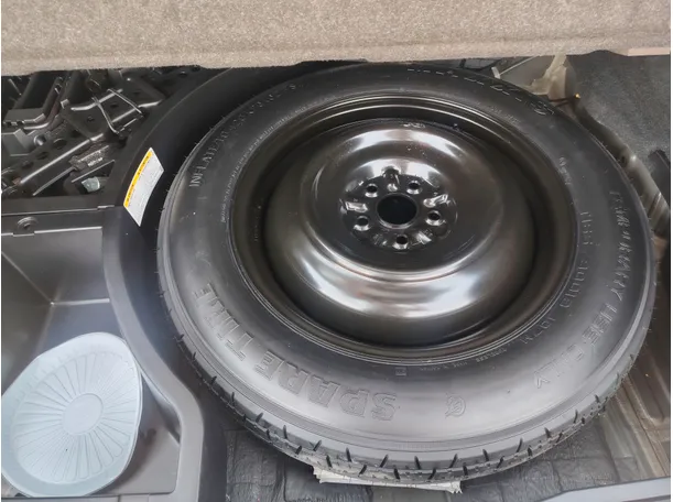 Car image 30