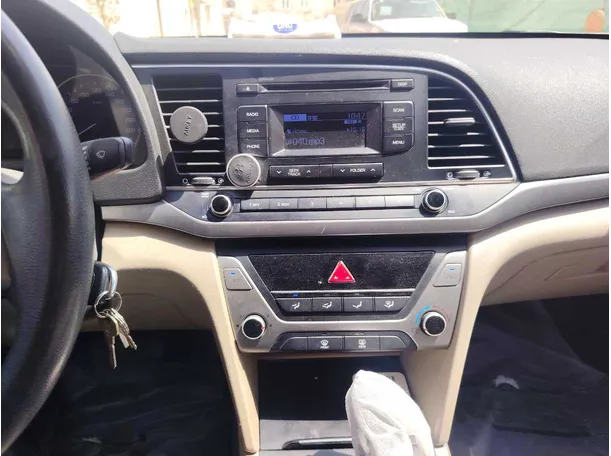 Car image 22