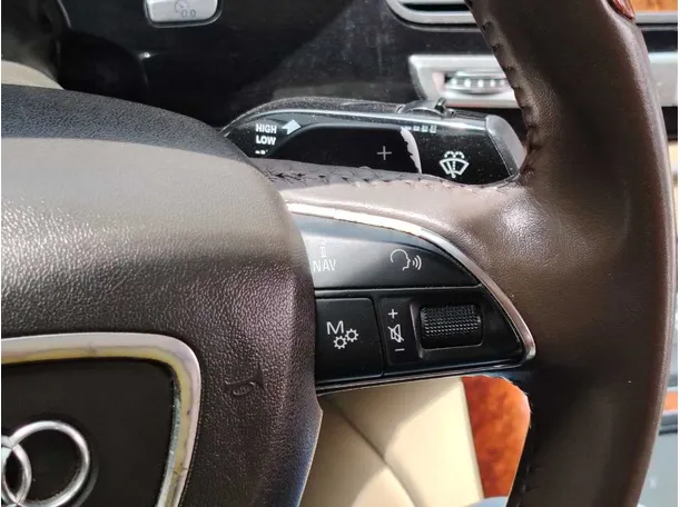 Car image 35