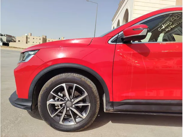 Car image 9