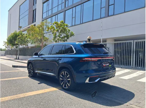 Car image 7
