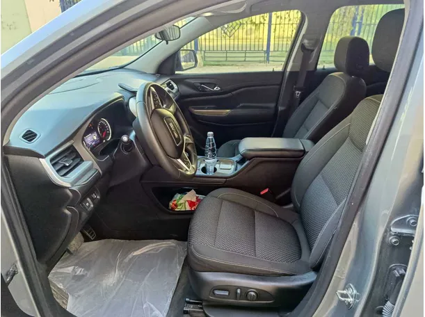 Car image 15