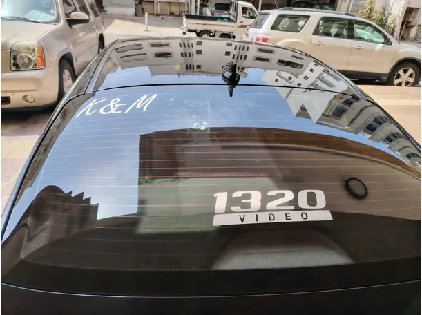 Car image 32