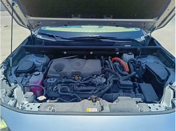Car image 30