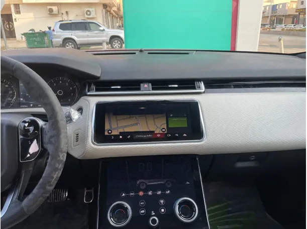 Car image 20