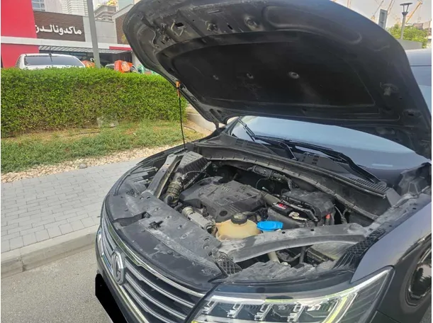 Car image 18