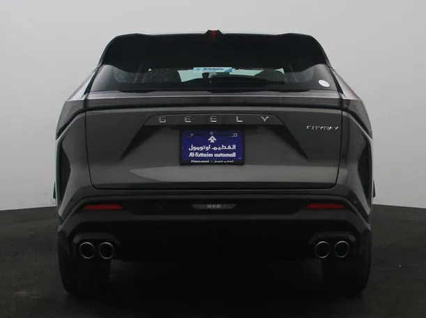 Car image 12