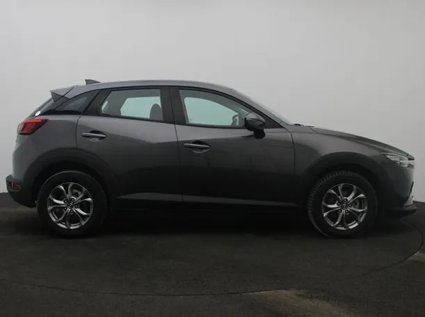 Car image 13