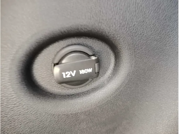 Car image 31