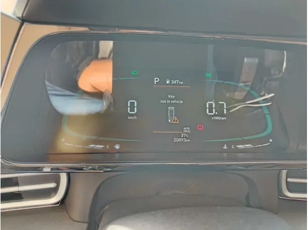 Car image 28