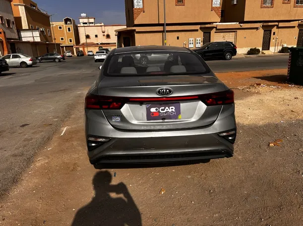 Car image 6