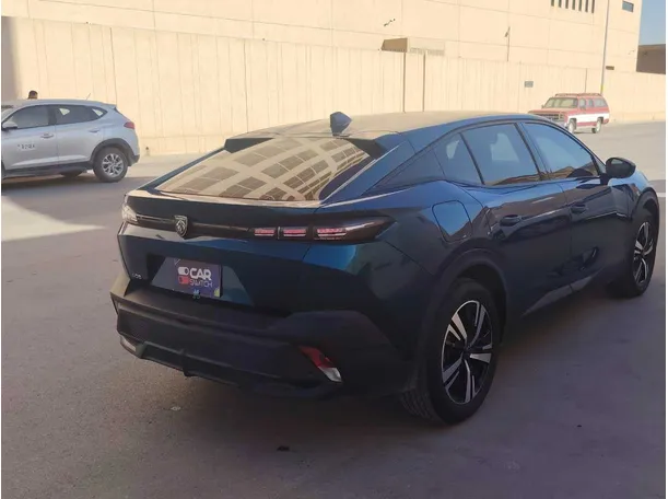 Car image 5
