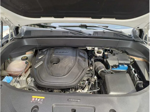 Car image 21