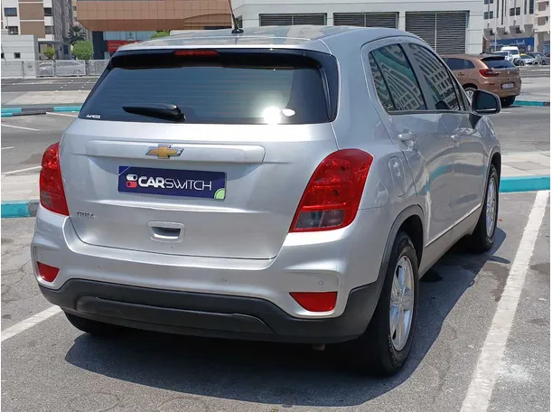 Car image 7