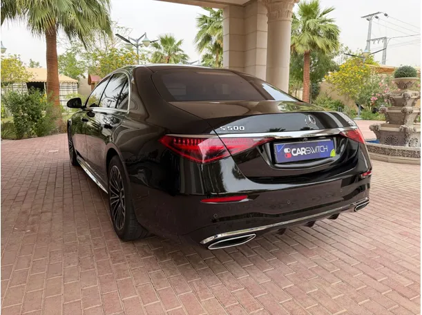 Car image 7