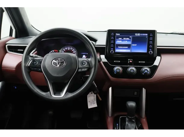 Car image 15