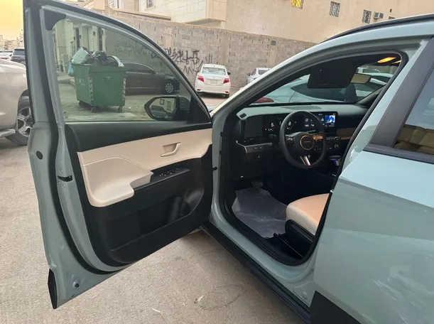 Car image 7