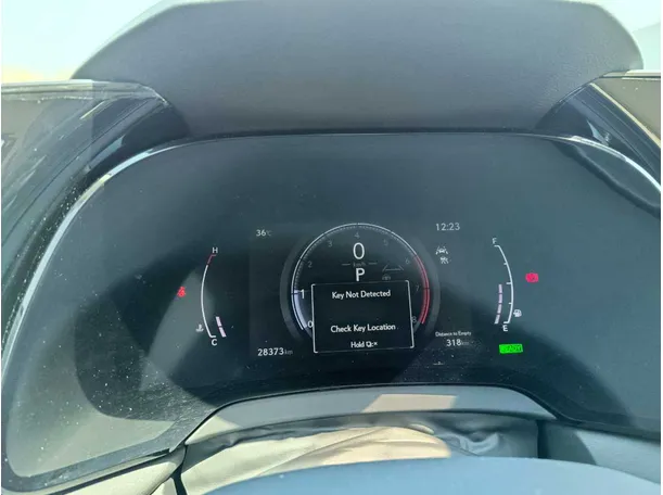 Car image 27