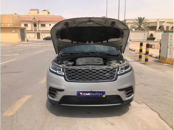 Car image 24