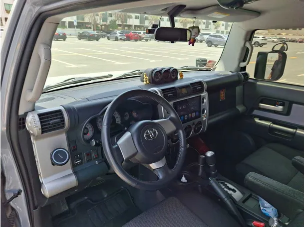 Car image 11