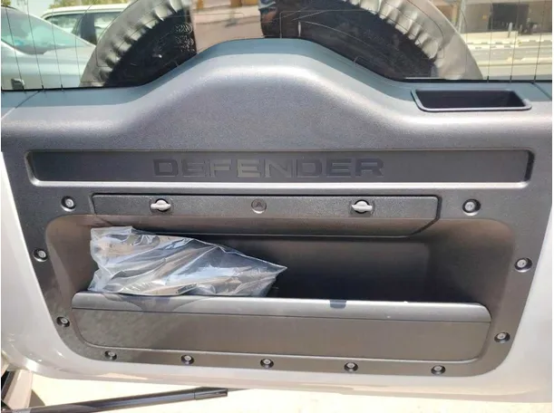 Car image 35