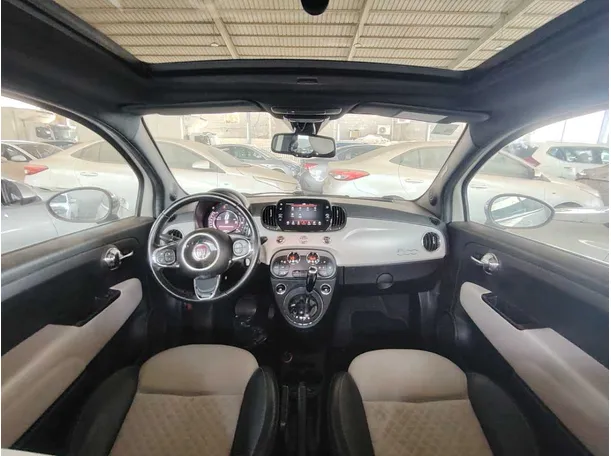 Car image 14
