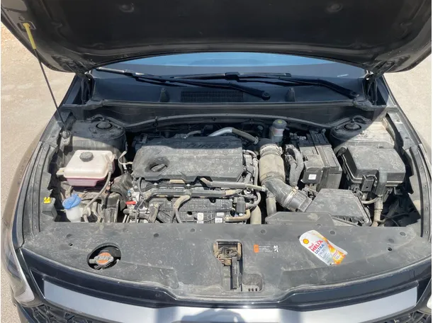 Car image 27