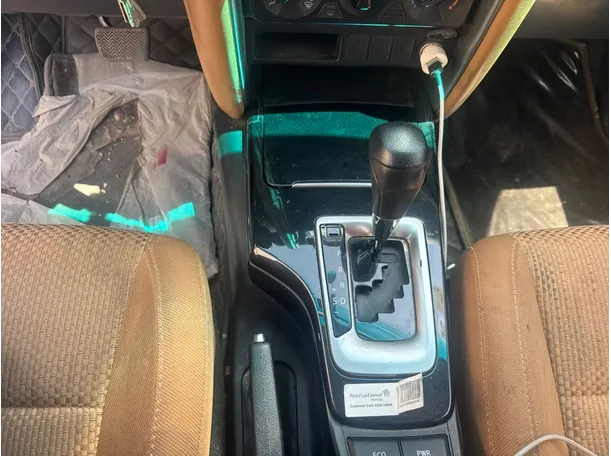 Car image 15