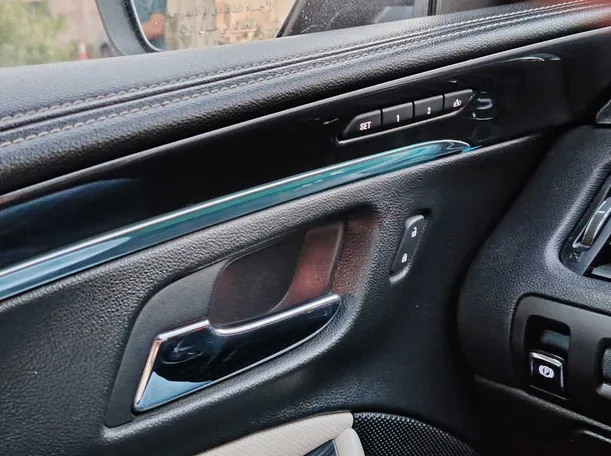 Car image 32